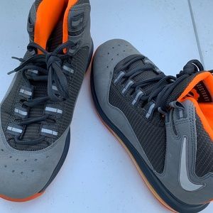 Women’s Nike shoes